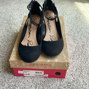 American rag Amiley black low wedge